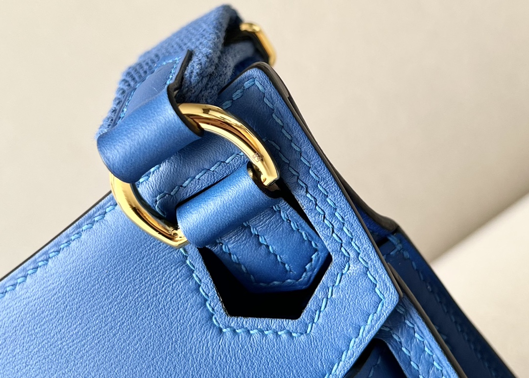 Hermes Jypsiere Mini Shoulder Bag In Blue Swift Leather